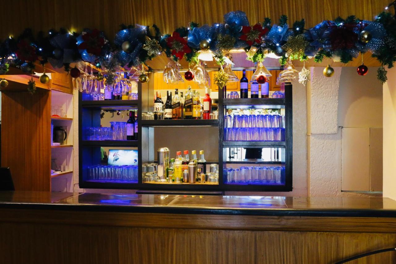Amalfi718 Hotel Lipa City Екстер'єр фото