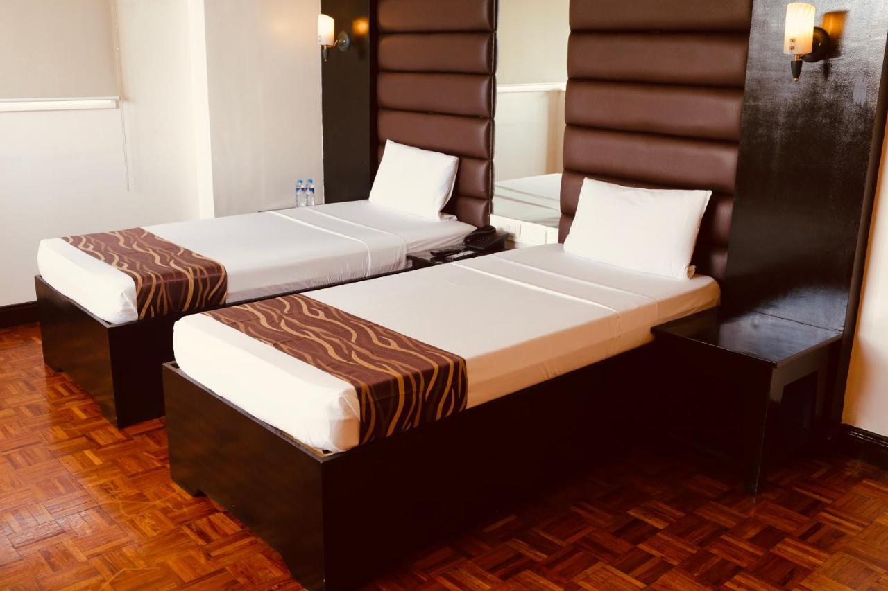 Amalfi718 Hotel Lipa City Екстер'єр фото