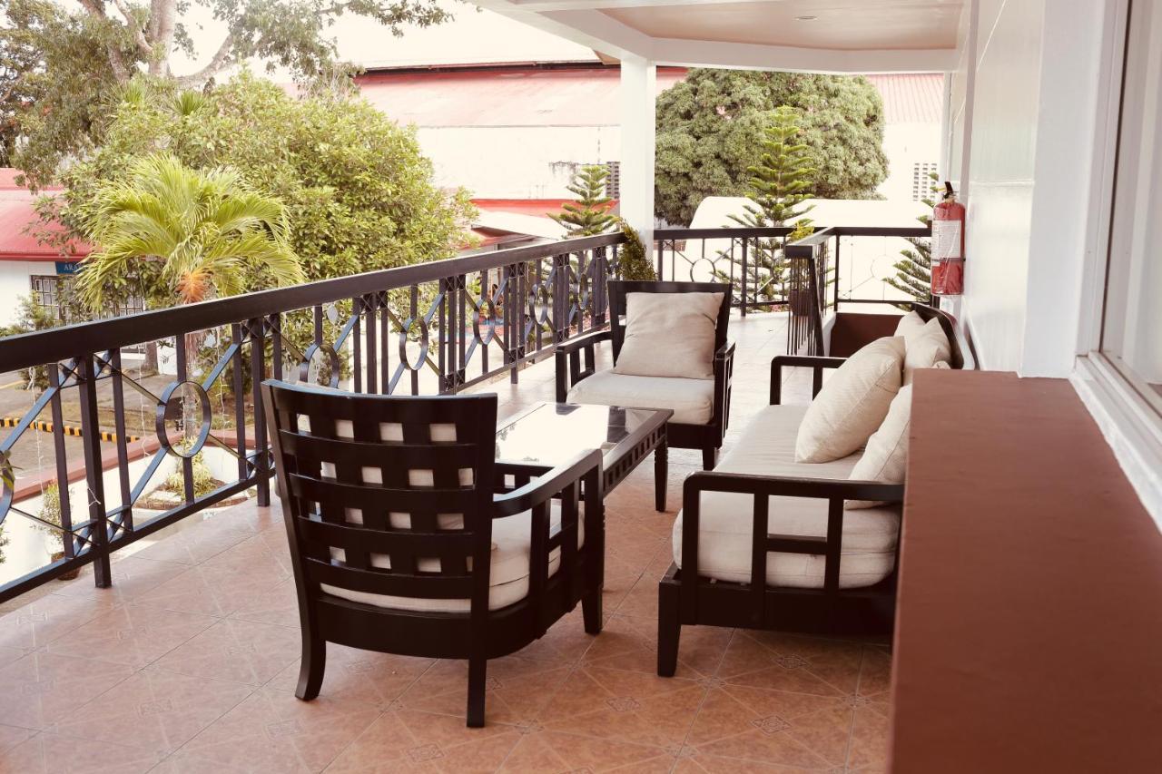 Amalfi718 Hotel Lipa City Екстер'єр фото