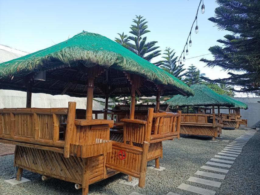 Amalfi718 Hotel Lipa City Екстер'єр фото